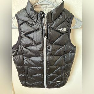 Kids The North Face Reversible Vest Size 10-12